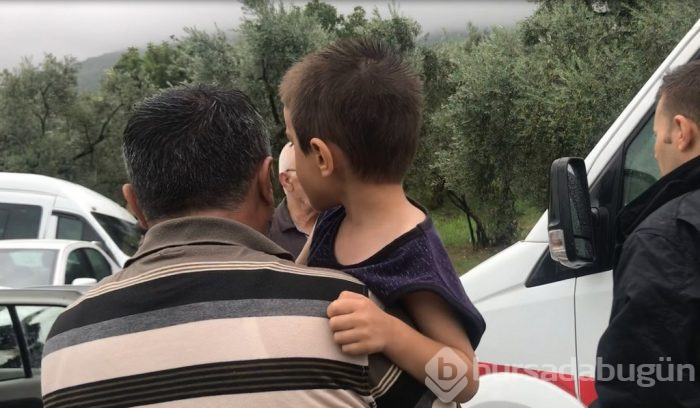 Bursa'da yağmurda 4 araç birbirine girdi: 18 yaralı	