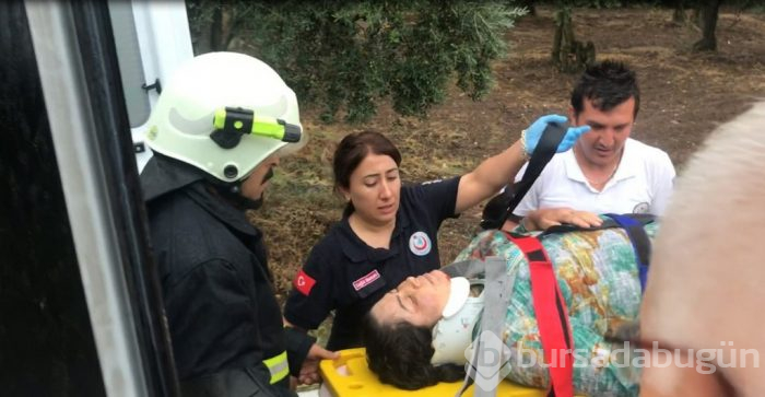 Bursa'da yağmurda 4 araç birbirine girdi: 18 yaralı	