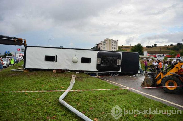 Çanakkale'de yolcu otobüsü devrildi! Yaralılar var
