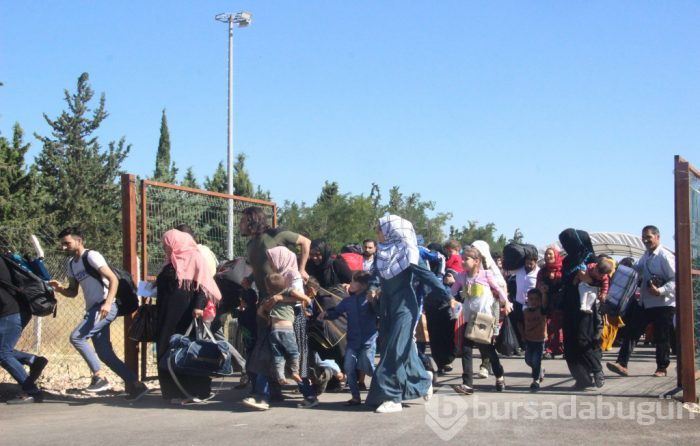 Suriyeliler ülkelerine koşarak gitti!

