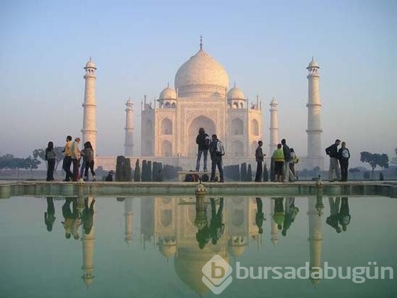 Dünyanın yedi harikasından biri: Tac Mahal
