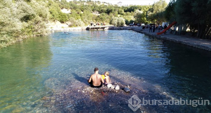 Deniz yerine göl, gitar yerine saz... Bodrum ve Marmaris'i aratmıyor!
