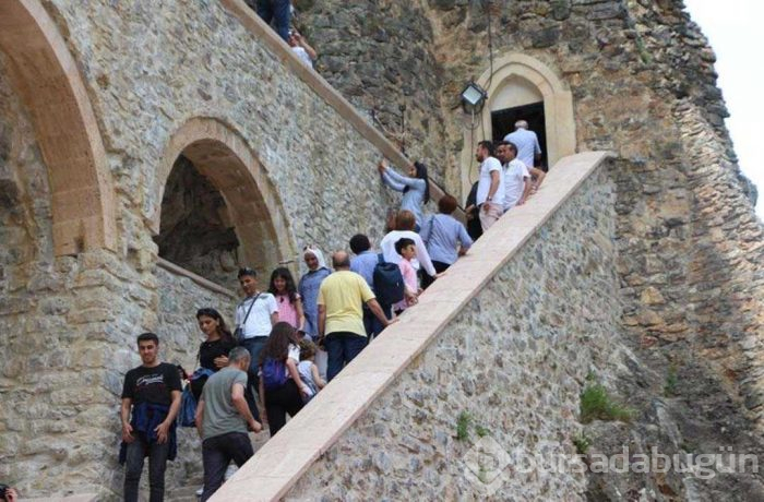 Bir bölümü ziyarete açıldı turist akınına uğradı