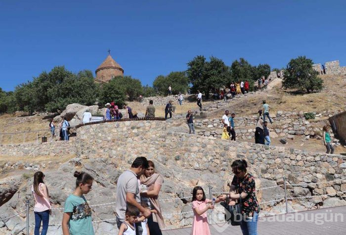 1100 yıllık kilisede 7'nci ayin hazırlıkları başladı
