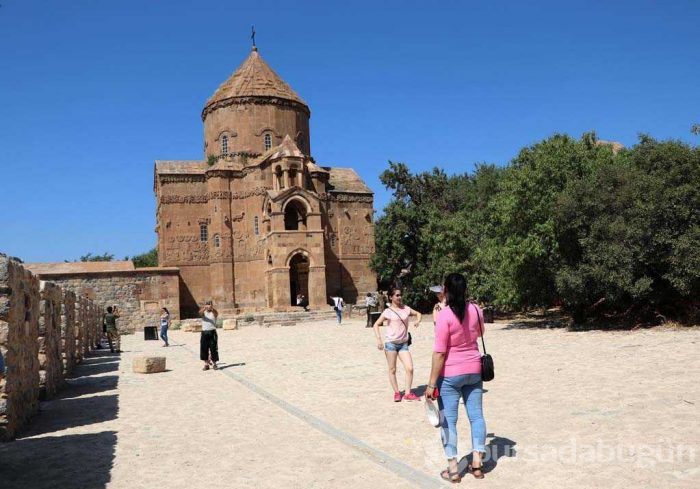1100 yıllık kilisede 7'nci ayin hazırlıkları başladı
