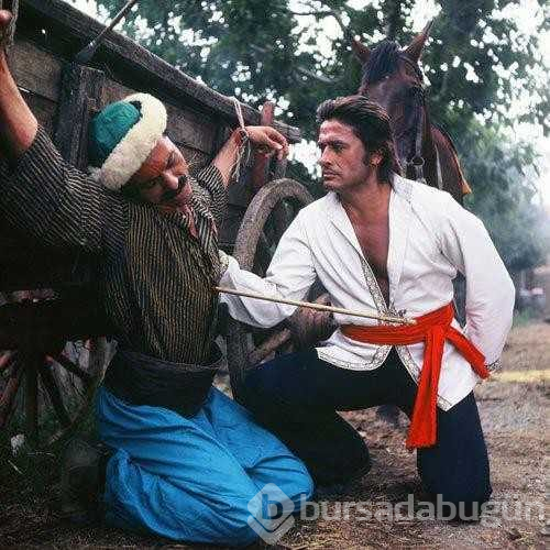 300 filmi duyunca Cüneyt Arkın'ı kovmuşlar
