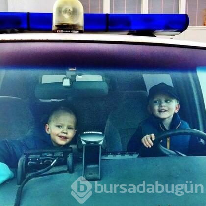 Polisler burada ne iş yapıyor?
