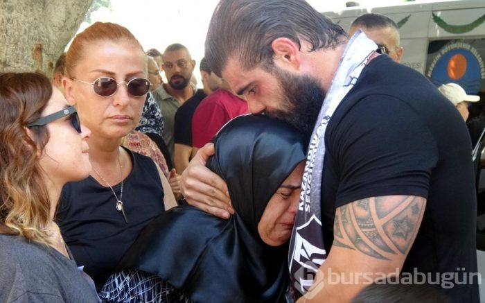 Hababam Sınıfı oyuncusu Faruk Şavlı toprağa verildi