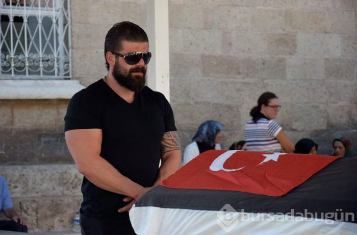 Hababam Sınıfı oyuncusu Faruk Şavlı toprağa verildi