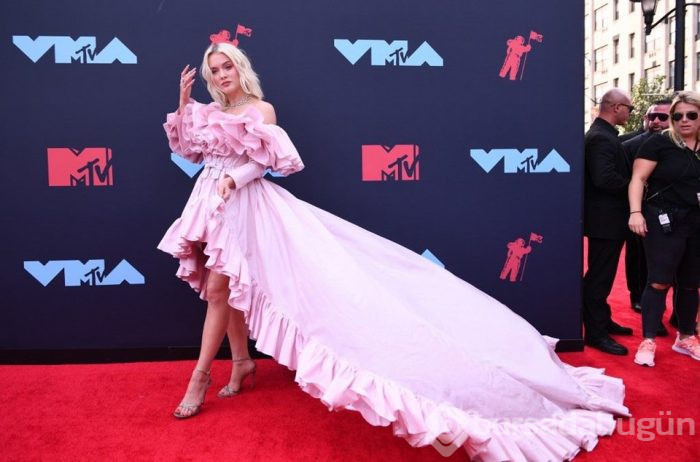 2019 MTV Video Müzik Ödülleri'nde en kötü giyinenler