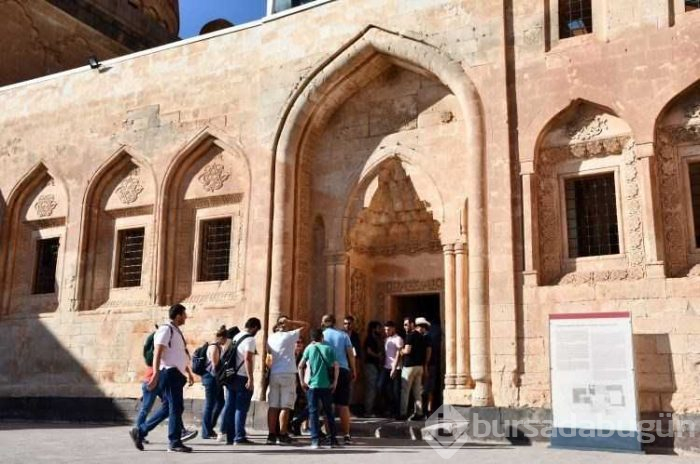 235 yıldır tarihe ışık tutan Osmanlı sarayı: İshakpaşa
