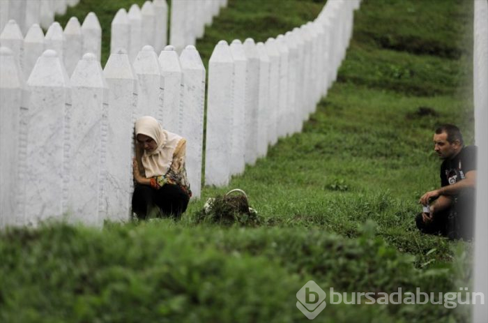 Srebrenitsa'daki acının fotoğrafları
