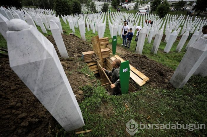 Srebrenitsa'daki acının fotoğrafları
