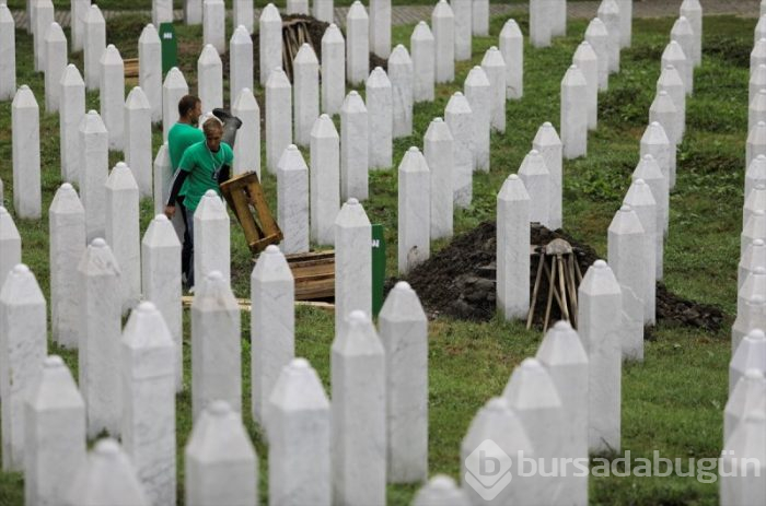 Srebrenitsa'daki acının fotoğrafları
