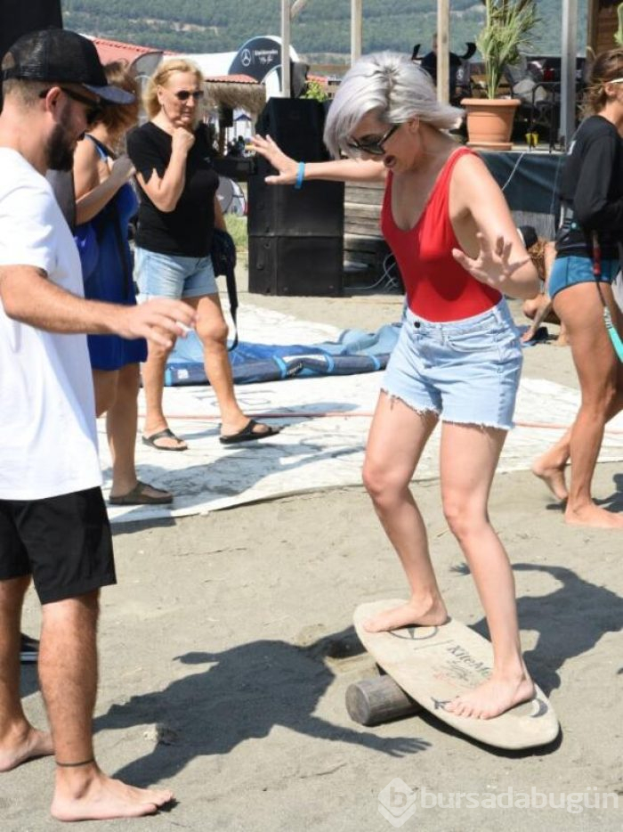 Ünlüleri buluşturan festival