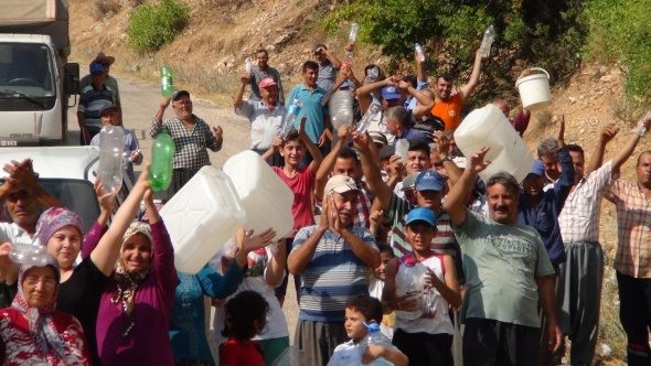 1 litre su için 1 kilometre su kuyruğu
