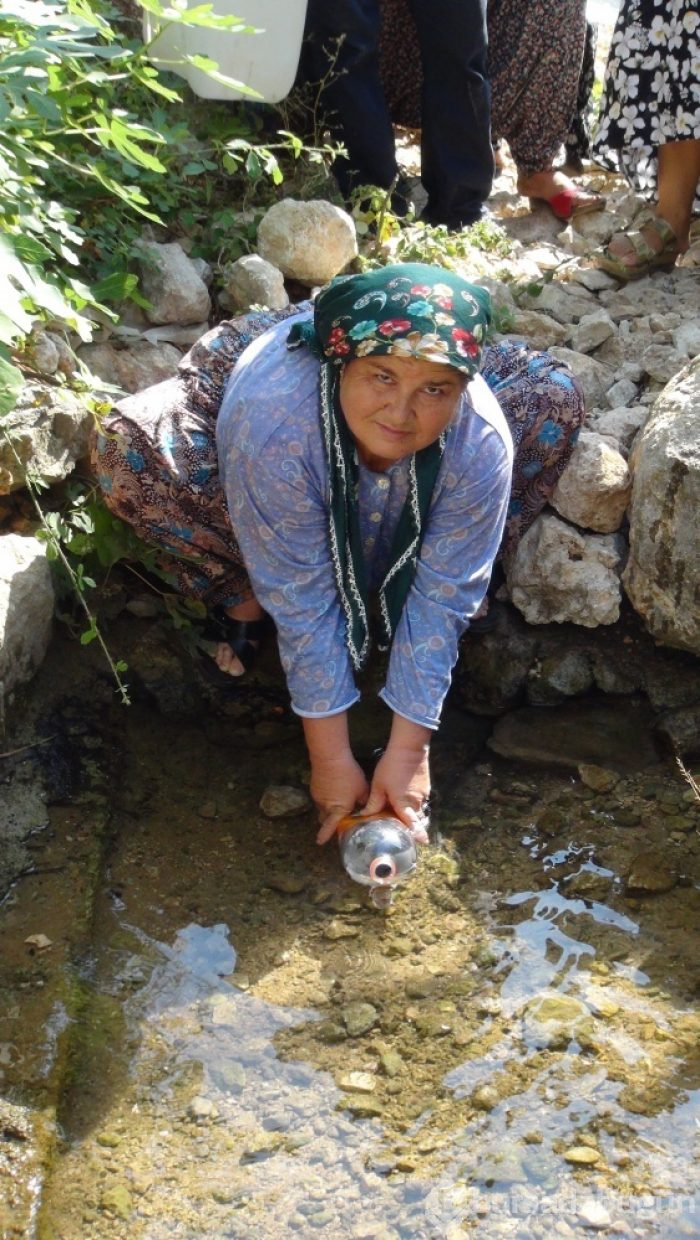 1 litre su için 1 kilometre su kuyruğu
