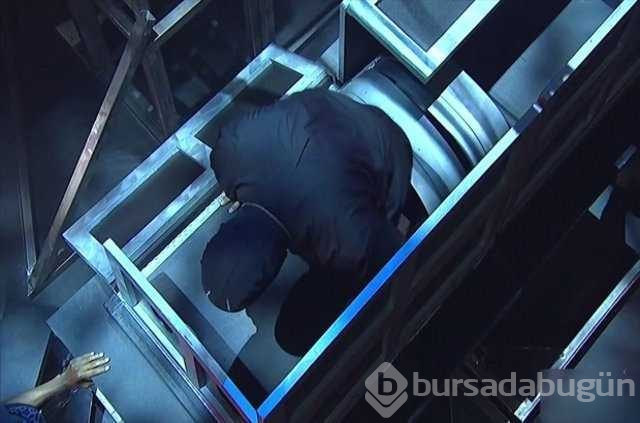Sihirbazlığın sırlarını ortaya çıkardı
