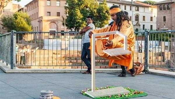 Sihirbazlığın sırlarını ortaya çıkardı
