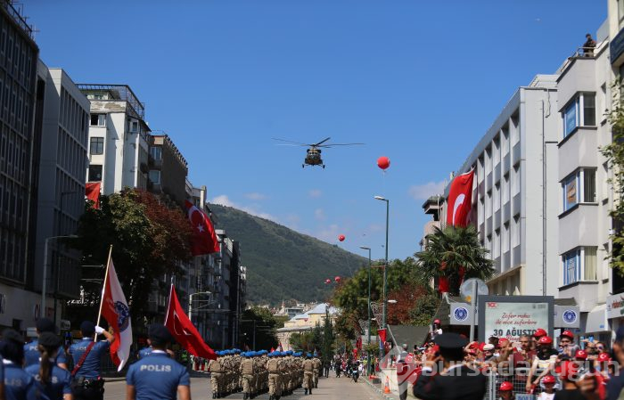 30 Ağustos Zafer Bayramı Bursa'da coşkuyla kutlandı