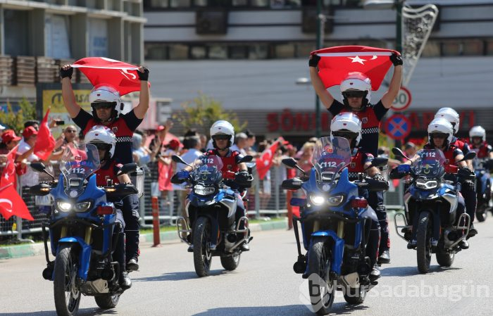 30 Ağustos Zafer Bayramı Bursa'da coşkuyla kutlandı