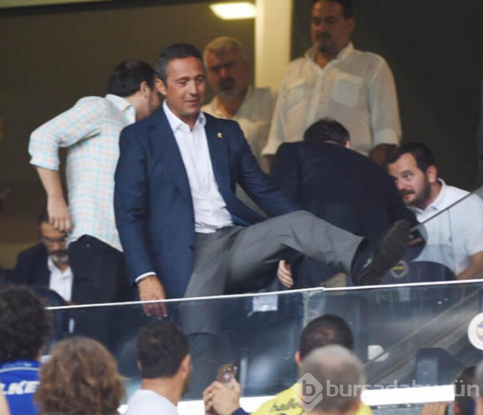 Kadıköy'de geceye damga vuran görüntü!