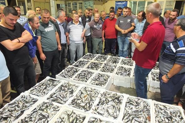 Av yasağı bitti balıkçılar denize açıldı