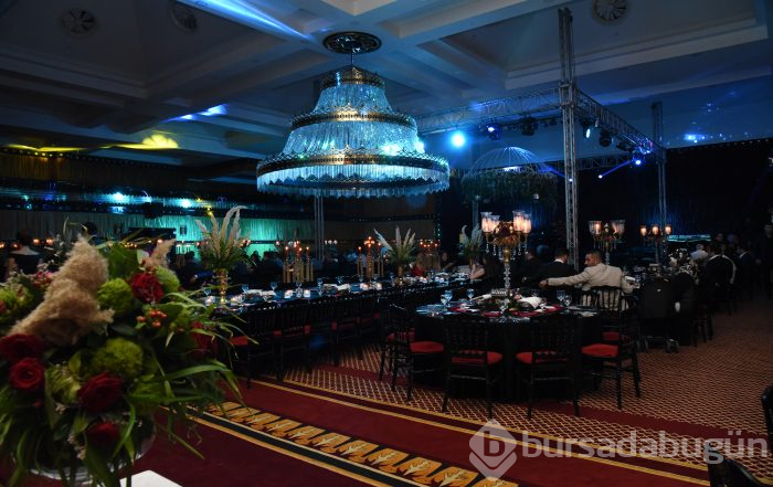Bursa'da masal diyarı konseptli düğün  