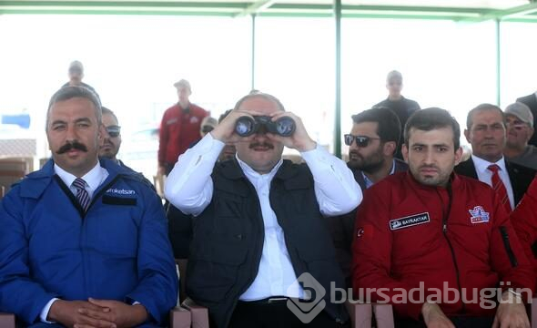 Bakan Varank, TEKNOFEST roket yarışlarını izledi
