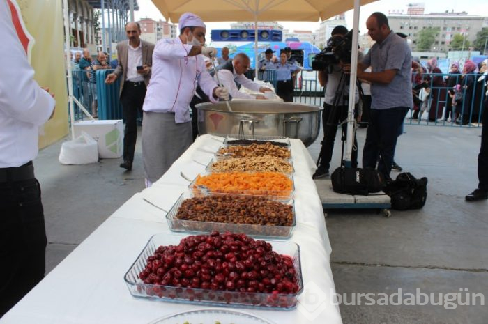 5 bin kişilik dev aşure kazanı