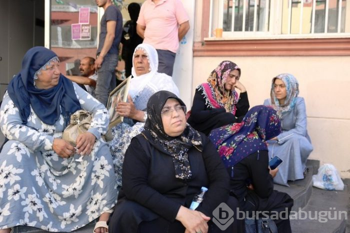 HDP önünde eylem yapan aile sayısı 8. günde 20'ye yükseldi!