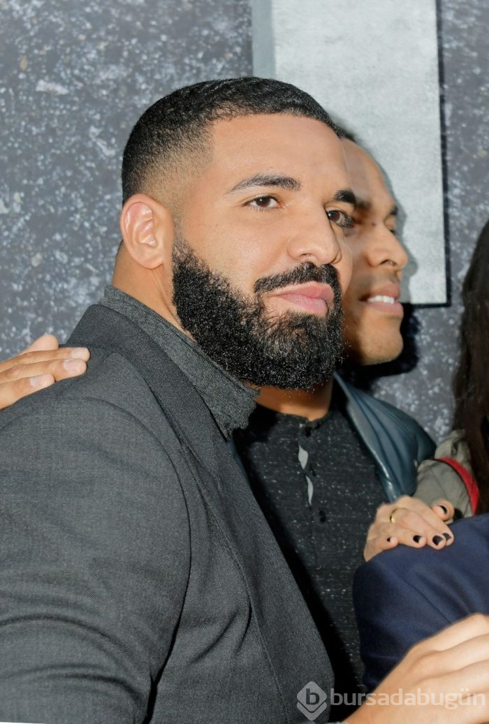 Drake sevdiği dizi yayından kalkınca harekete geçti