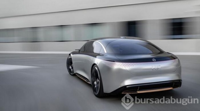 Mercedes uzay aracına benzeyen otomobilini tanıttı