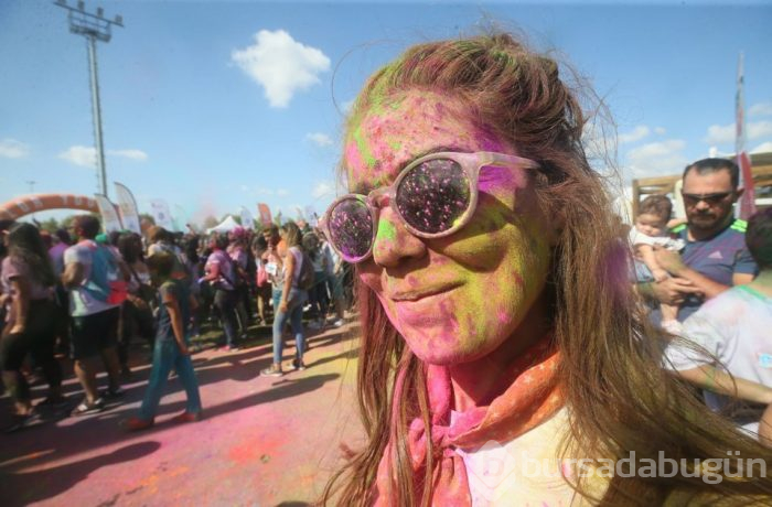İstanbul'da 'renkli koşu' festivali
