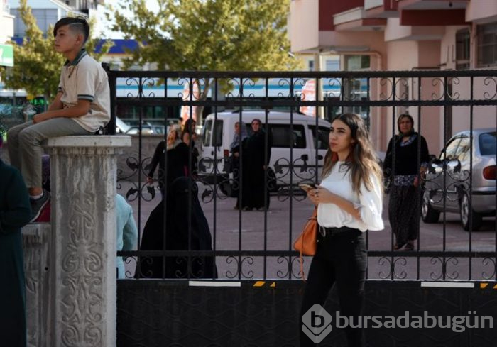 5 katlı apartmanda geniz yakan koku paniği