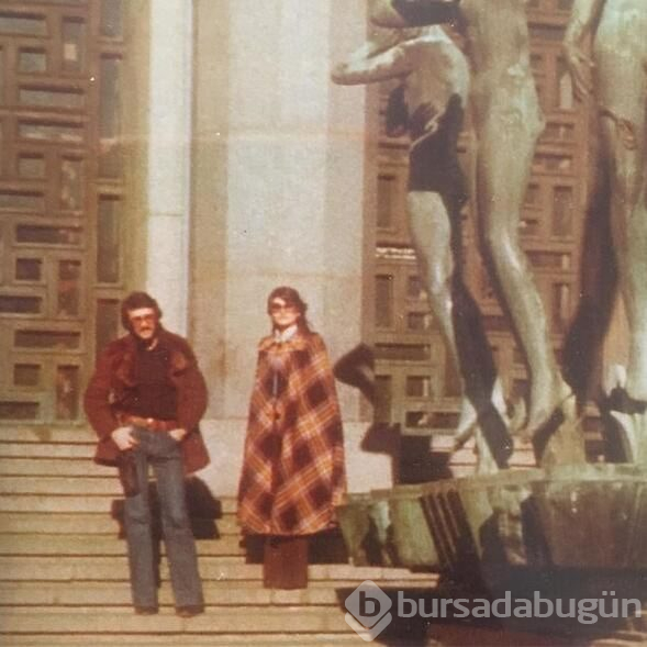 Televizyon ve sanat dünyasının ünlü isimlerinin 'tbt' paylaşımları