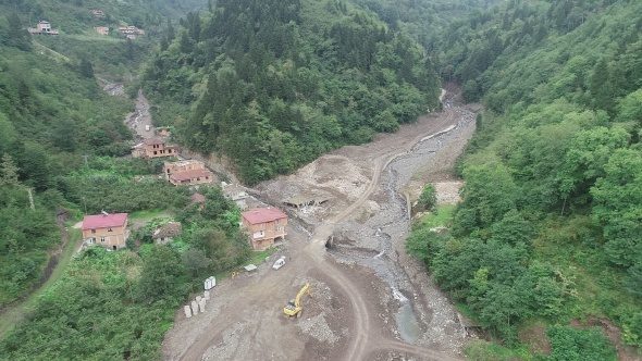 Selde kaybolan 2 kişi için arama çalışmaları 2,5 ay sonra yeniden başladı