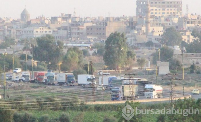 Suriye'den Irak'a giden ABD konvoyu görüntülendi!