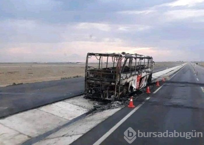 Aksaray'da yolcu otobüsü yandı