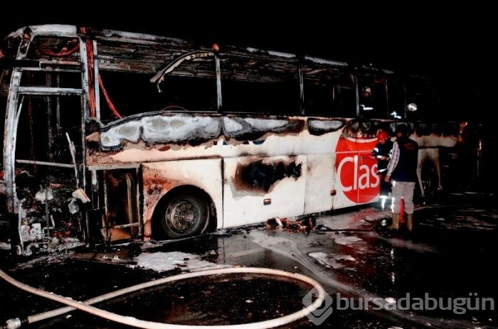 Aksaray'da yolcu otobüsü yandı