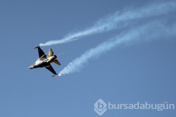 Türk Yıldızları ve Solo Türk nefes kesti!