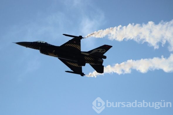 Türk Yıldızları ve Solo Türk nefes kesti!