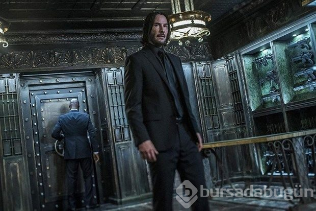 Keanu Reeves: Neo'ya uygun şekilde yaşamaya çalışıyorum