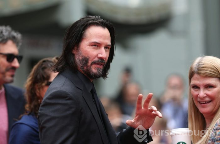 Keanu Reeves: Neo'ya uygun şekilde yaşamaya çalışıyorum