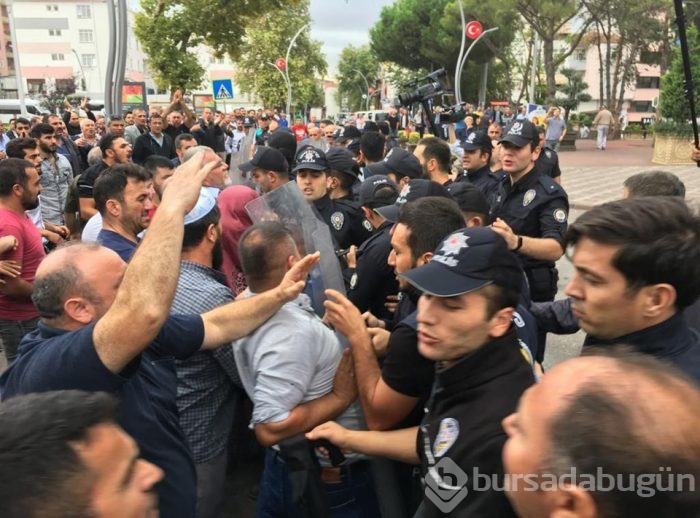 Eylem yapan pazarcılara biber gazlı müdahale