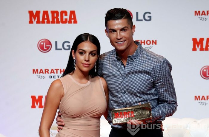 Cristiano Ronaldo 14 yıl önce ölen babası için hüngür hüngür ağladı