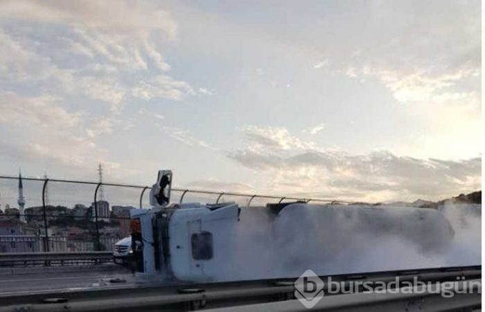 TEM'de gaz tankeri devrildi, tüm şeritler trafiğe kapatıldı