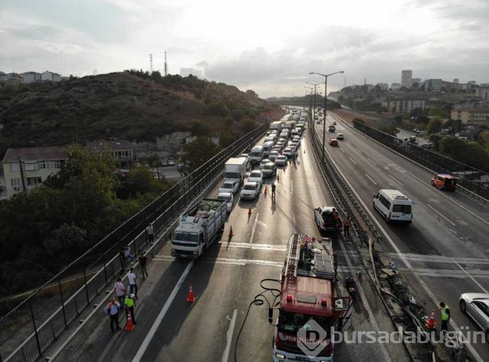 TEM'de gaz tankeri devrildi, tüm şeritler trafiğe kapatıldı