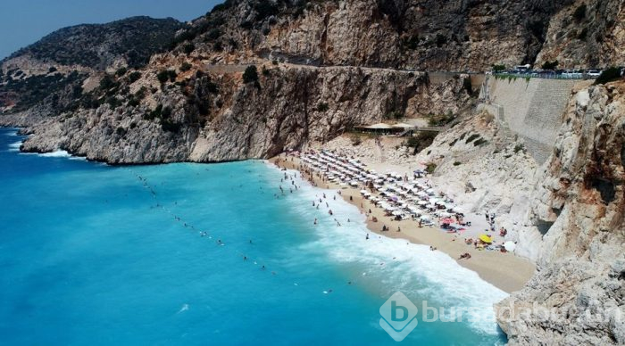 Kaputaş Plajı yazın gözdesi oldu