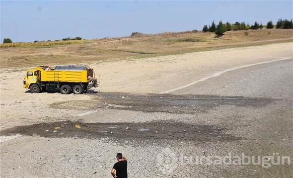 Oruçlu Göleti'ne tankerle su taşınıyor